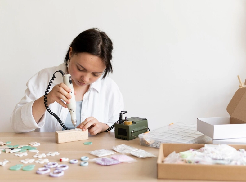 Quieres Pegados Rápidos y Fuertes sin Complicaciones en Tus Manualidades